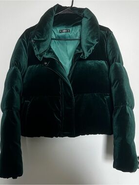 Emerald Green Velvet Cropped Puffer Jacket